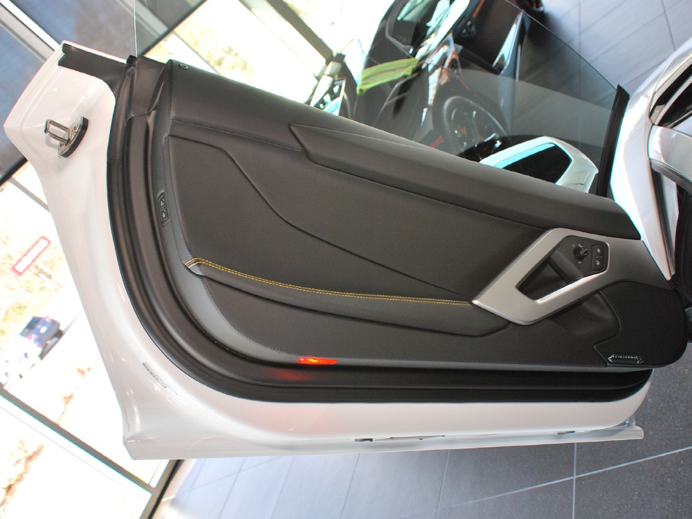 2012 Lamborghini Aventador Image 16