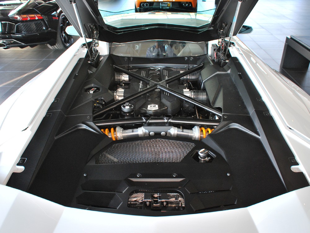 2012 Lamborghini Aventador Image 18