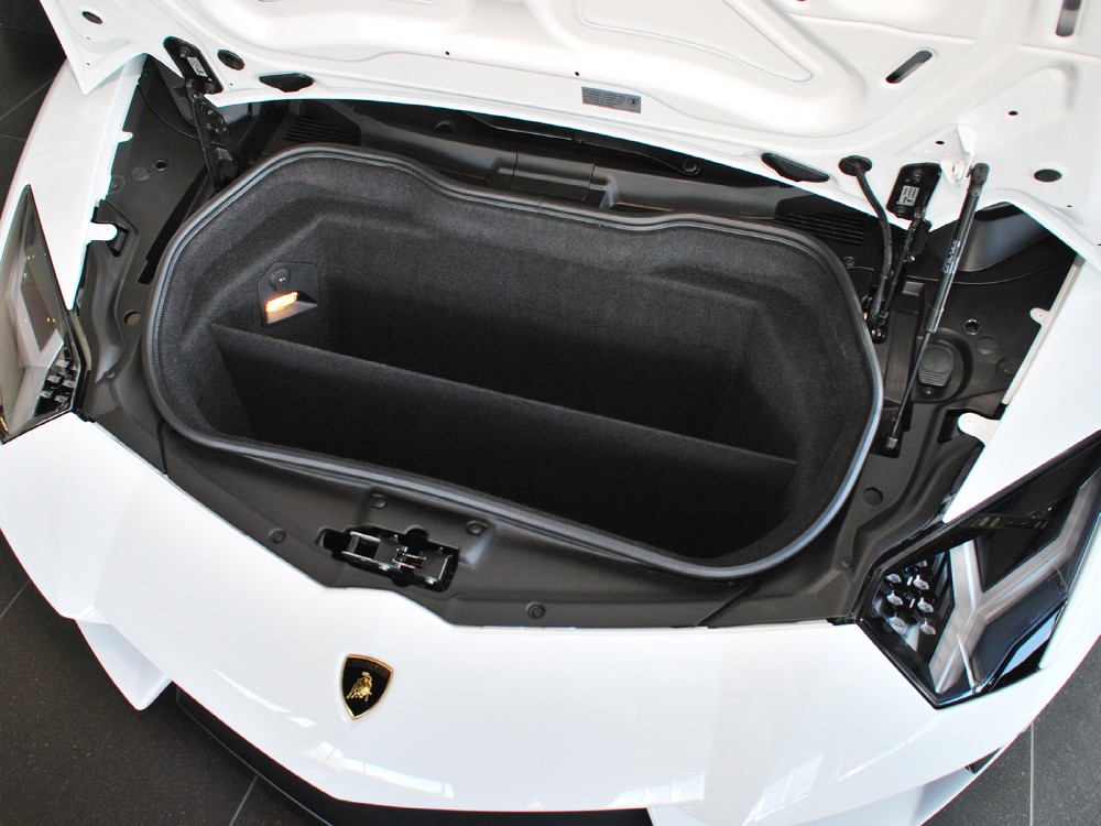 2012 Lamborghini Aventador Image 19