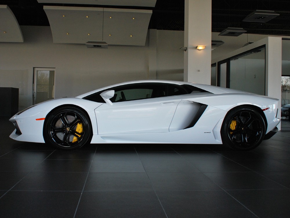 2012 Lamborghini Aventador Image 9