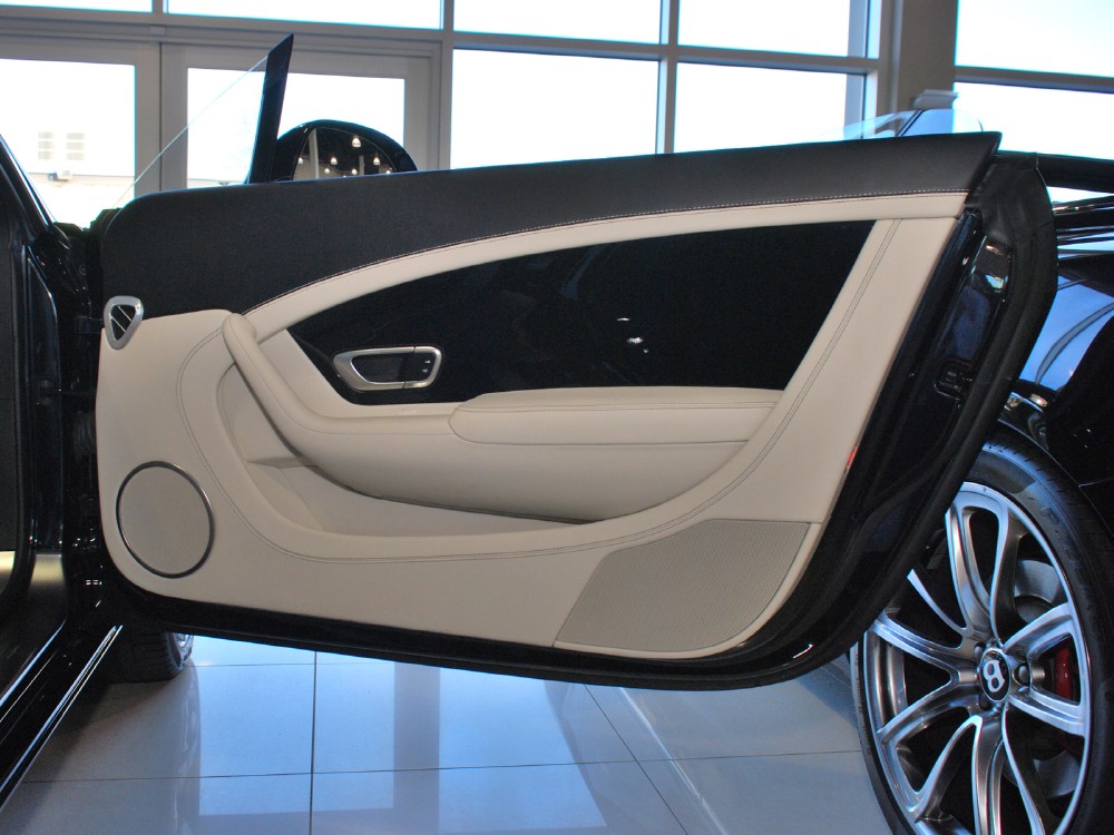2012 Bentley Continental GT Image 16