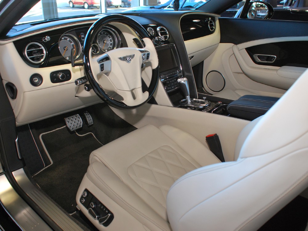 2012 Bentley Continental GT Image 3