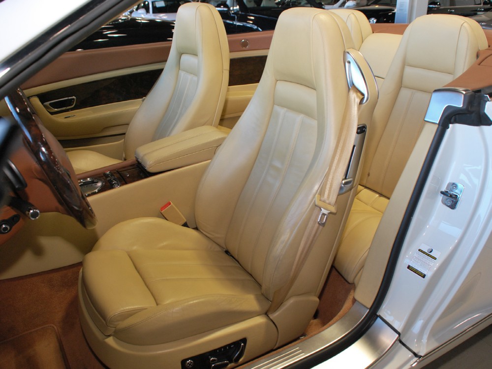 2007 Bentley Continental GT Convertible Image 17