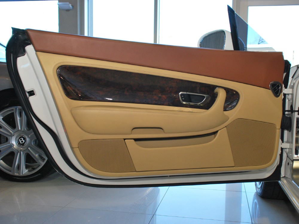 2007 Bentley Continental GT Convertible Image 21