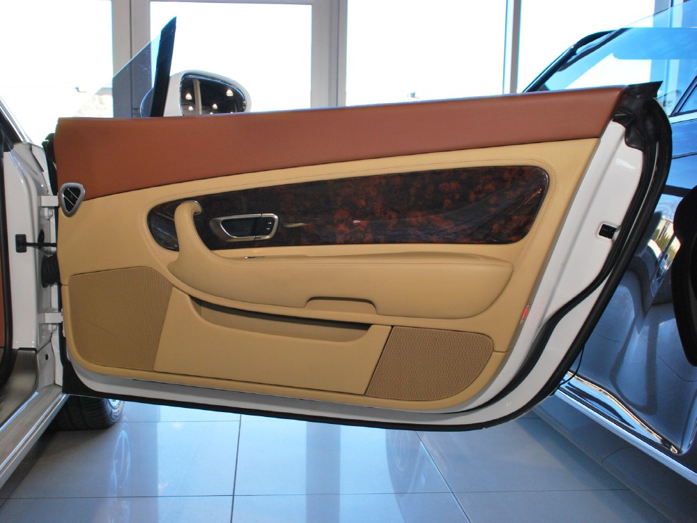 2007 Bentley Continental GT Convertible Image 22