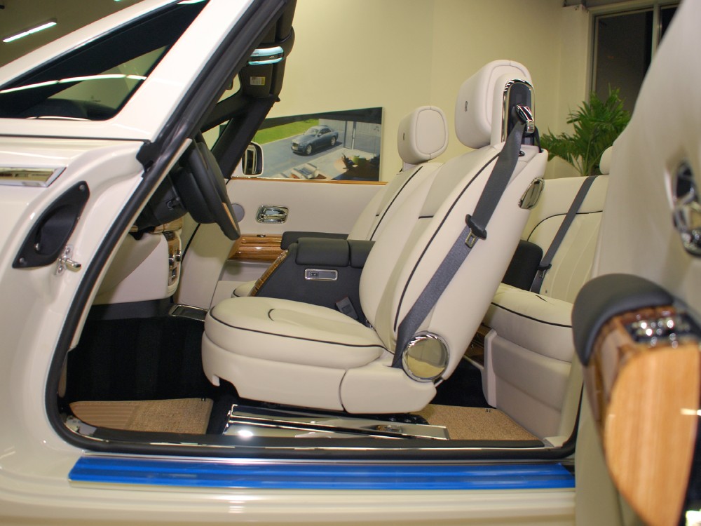 2013 Rolls-Royce Phantom Drophead Coupe (Series II) Image 19