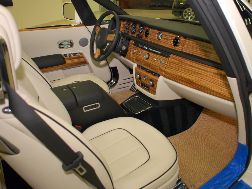 2013 Rolls-Royce Phantom Drophead Coupe (Series II) Image 22