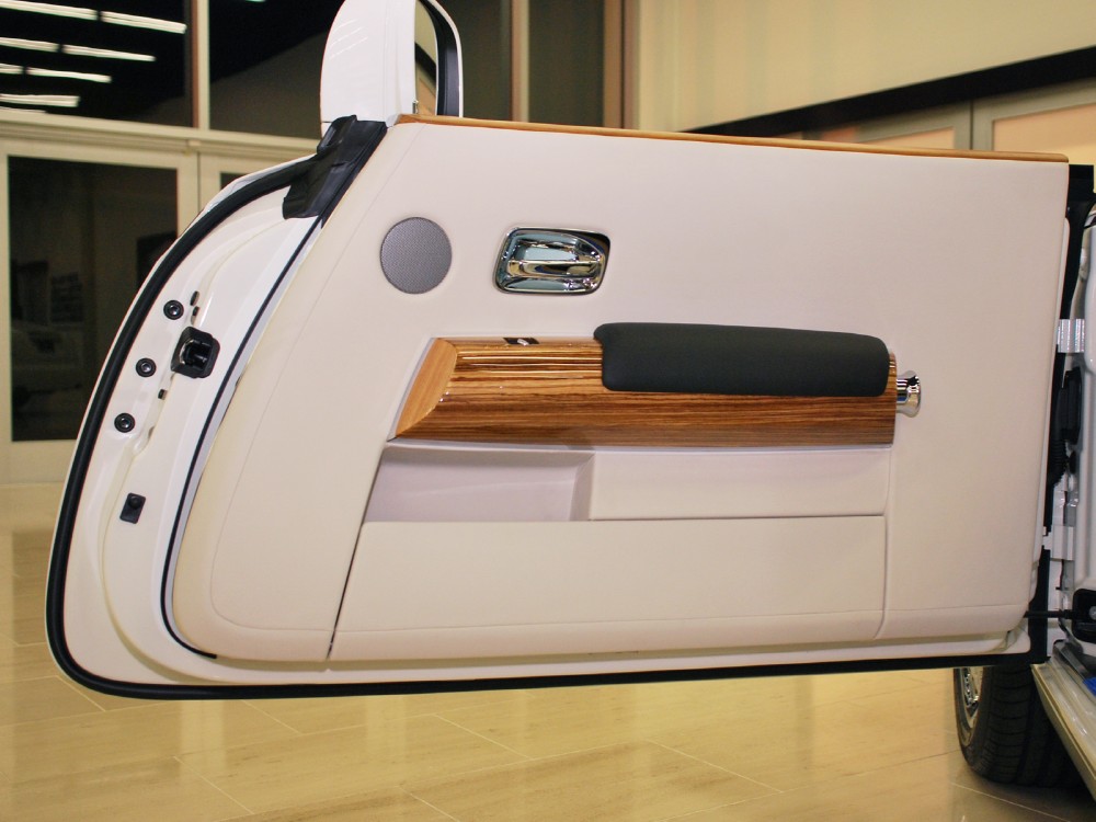 2013 Rolls-Royce Phantom Drophead Coupe (Series II) Image 24