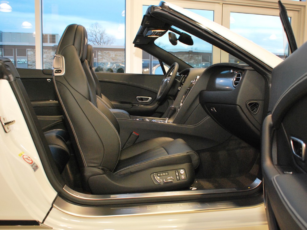 2013 Bentley Continental GT V8 Convertible Image 20