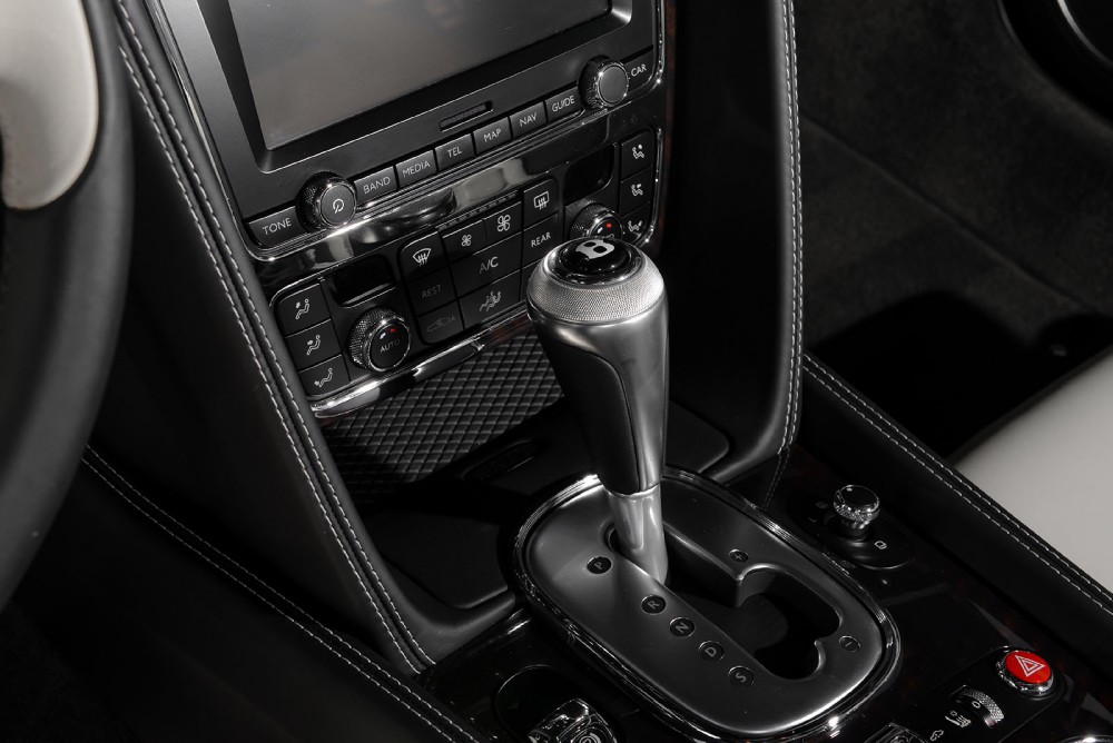 2013 Bentley Continental GT V8 Convertible Image 13