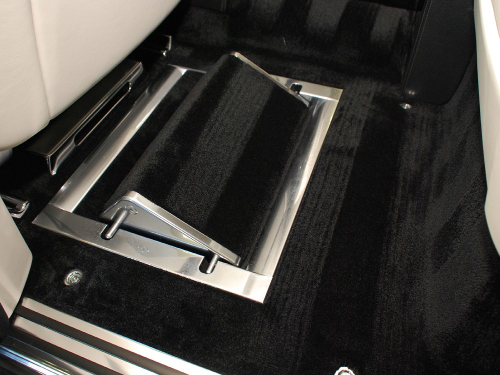 2013 Rolls-Royce Phantom (Series II) Image 24