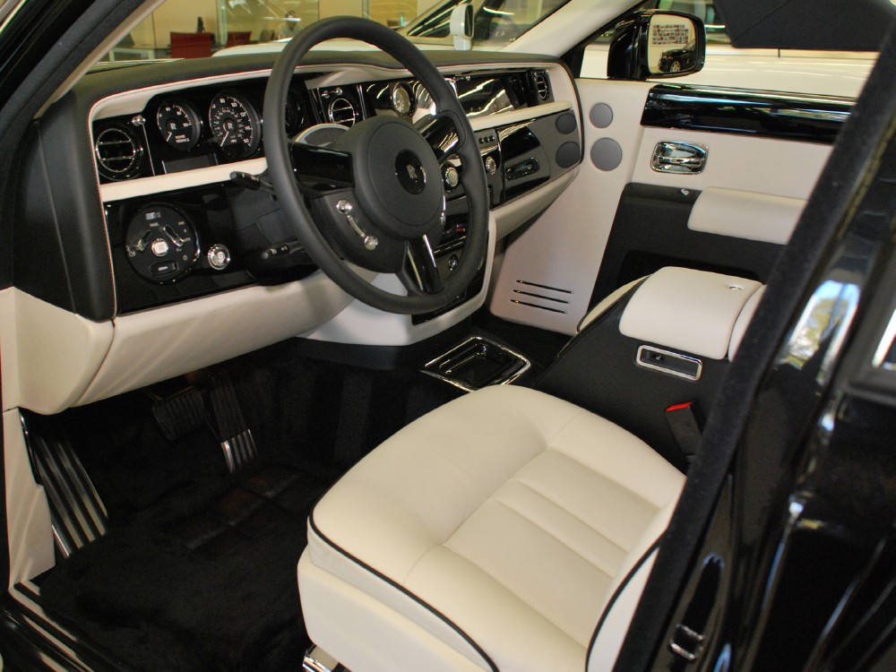 2013 Rolls-Royce Phantom (Series II) Image 3
