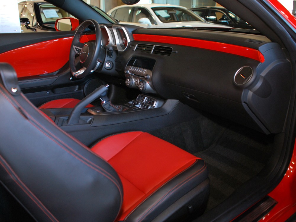 2010 Chevrolet Camaro Image 13