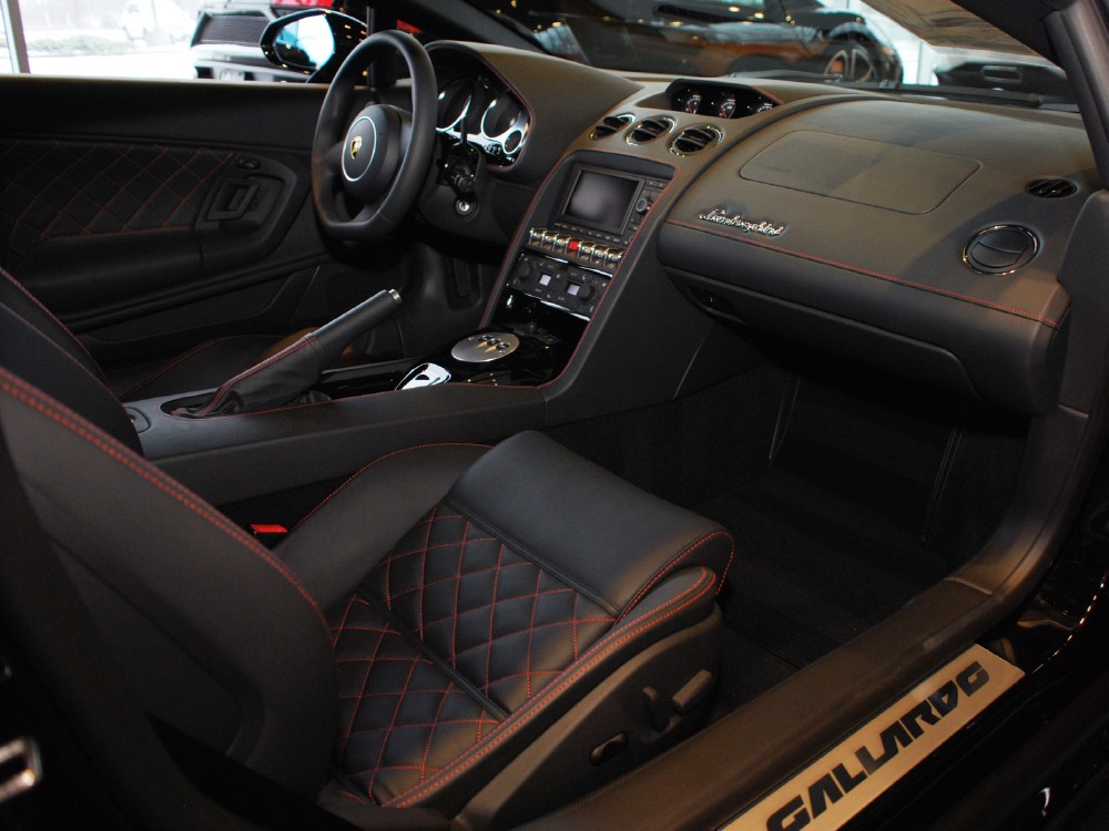 2013 Lamborghini Gallardo Image 12