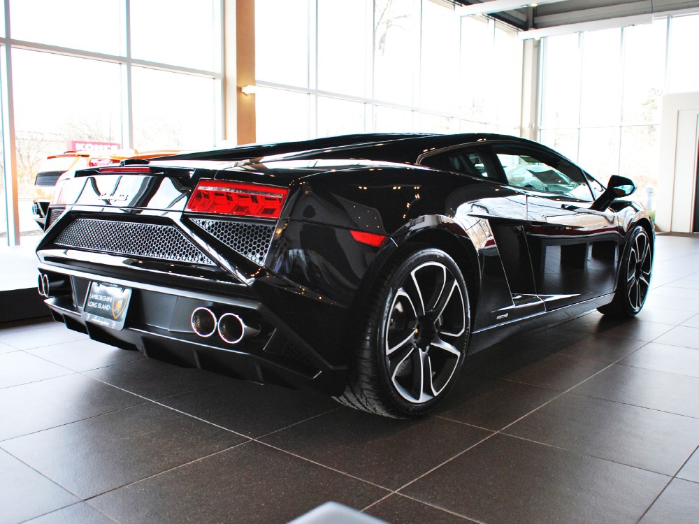 2013 Lamborghini Gallardo Image 2