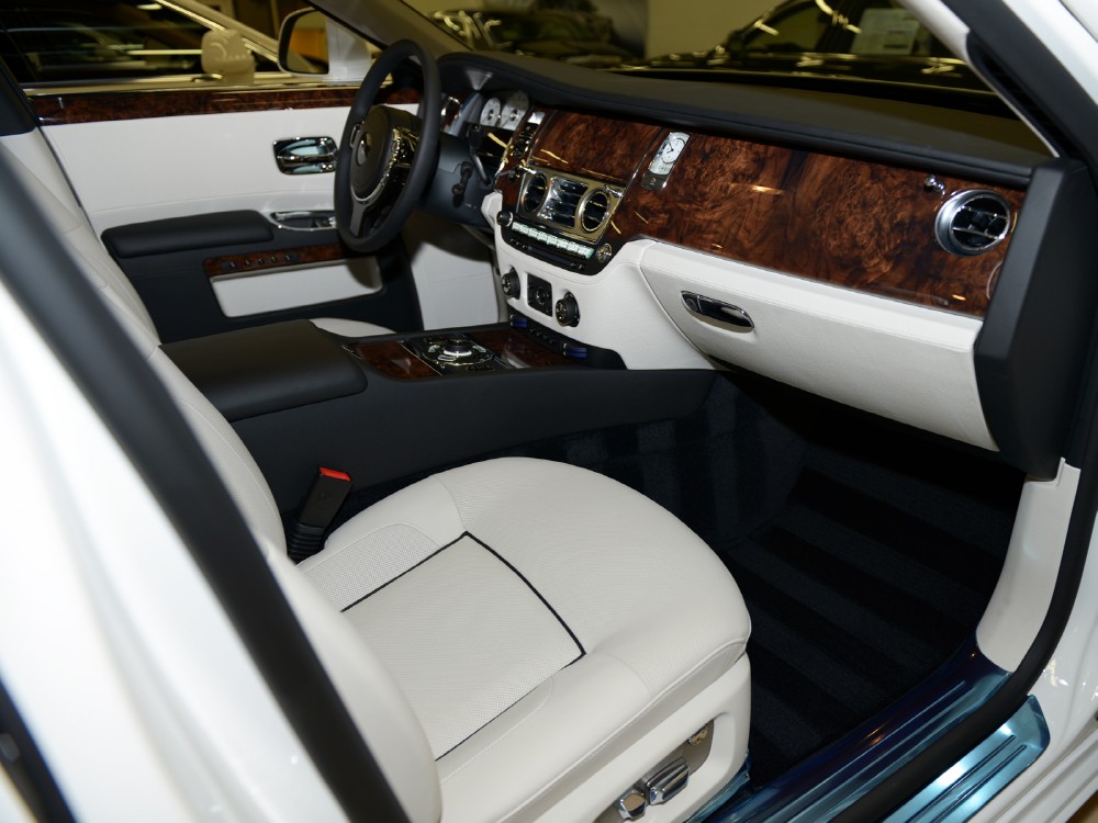 2013 Rolls-Royce Ghost Image 13