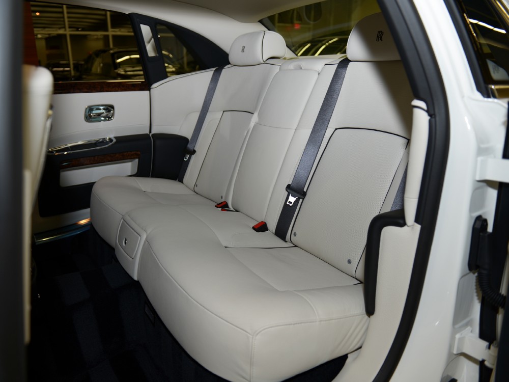 2013 Rolls-Royce Ghost Image 14