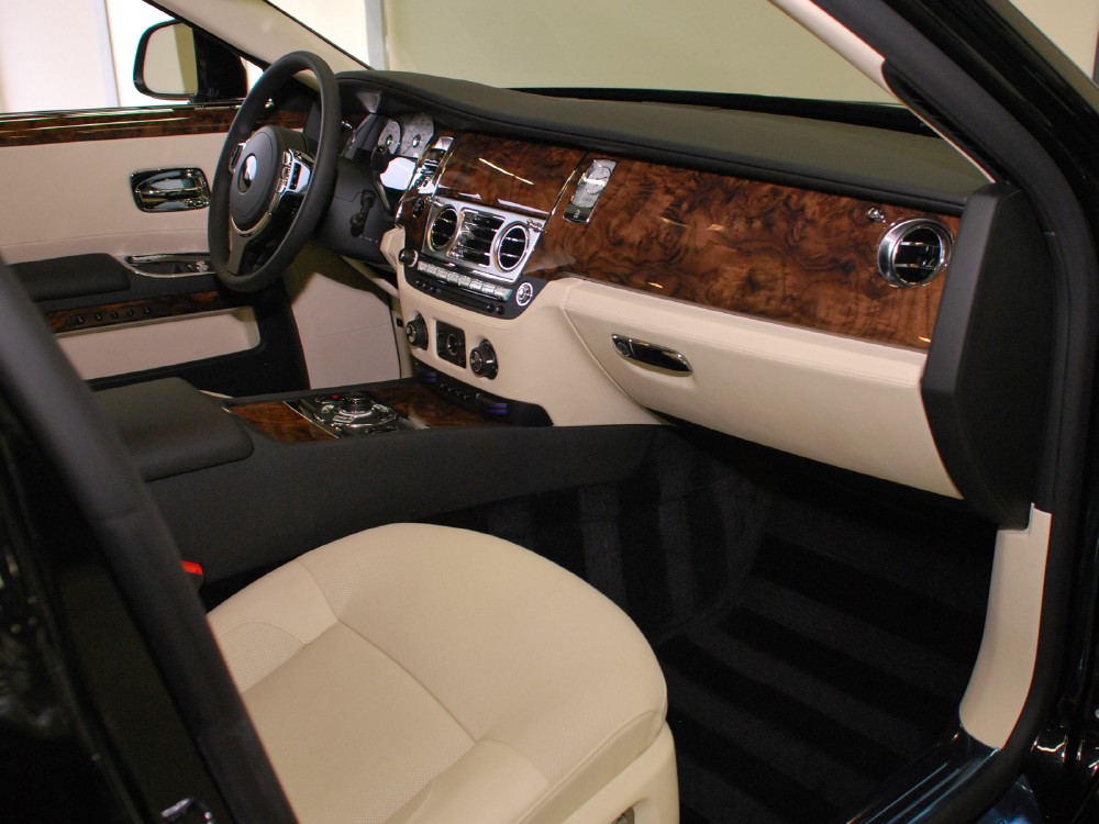 2013 Rolls-Royce Ghost Image 12