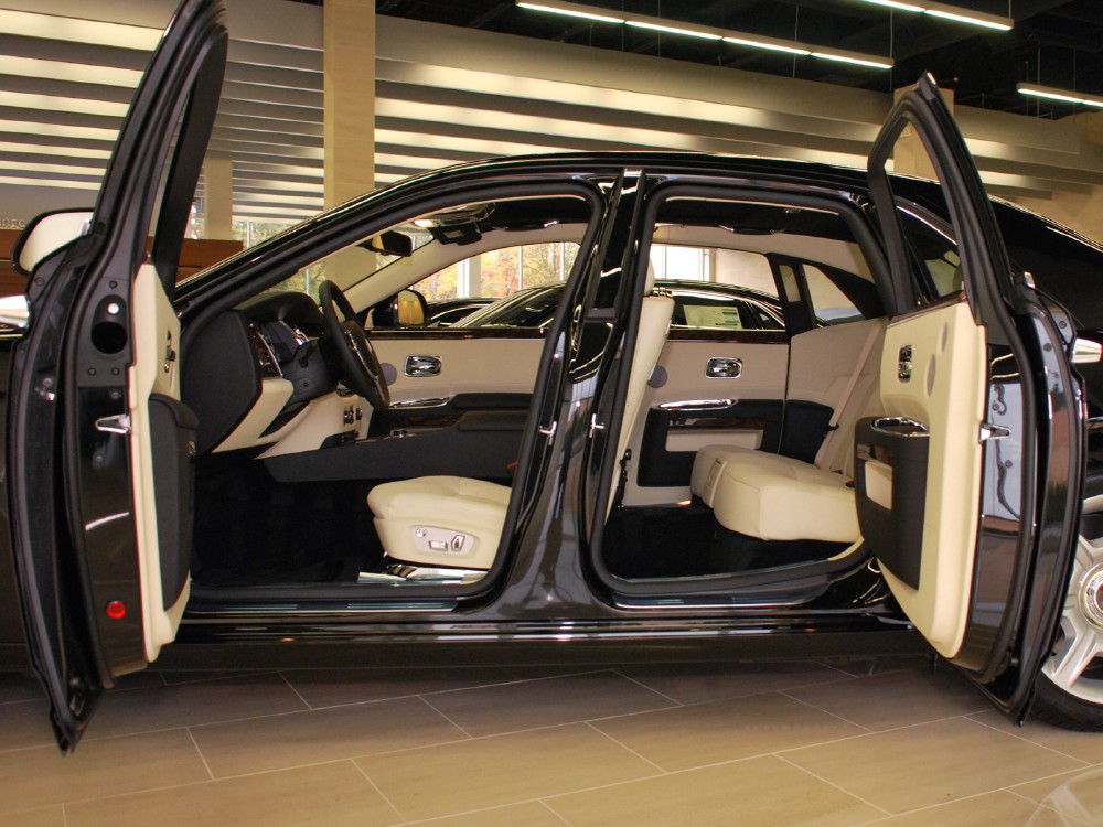 2013 Rolls-Royce Ghost Image 14