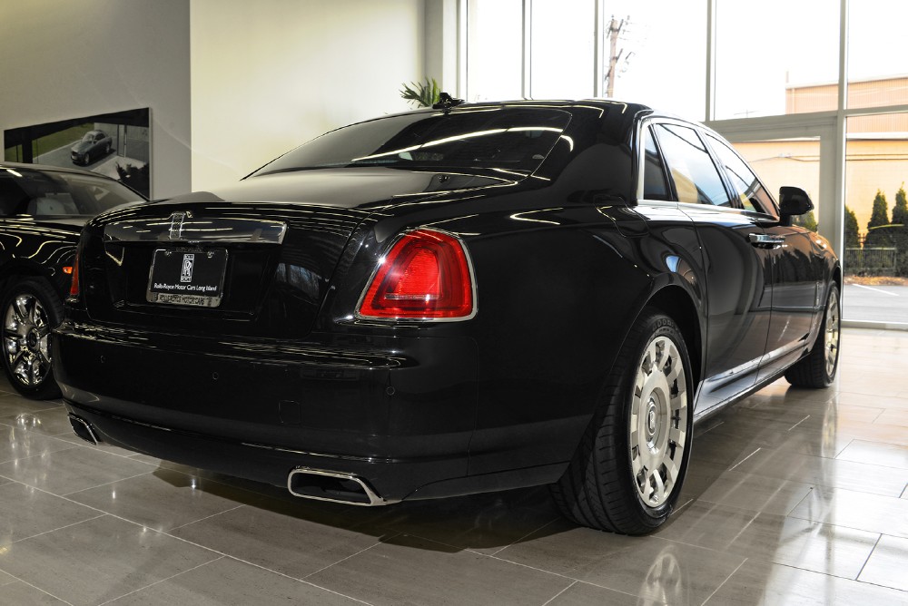 2013 Rolls-Royce Ghost Image 2