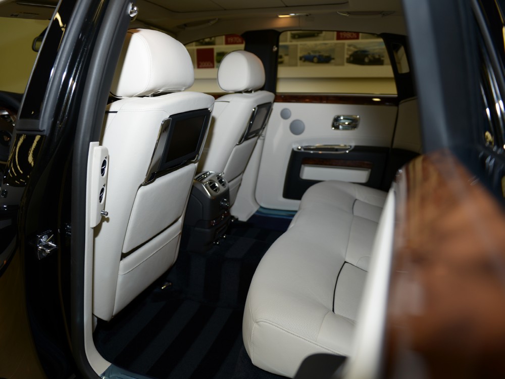 2013 Rolls-Royce Ghost Image 13