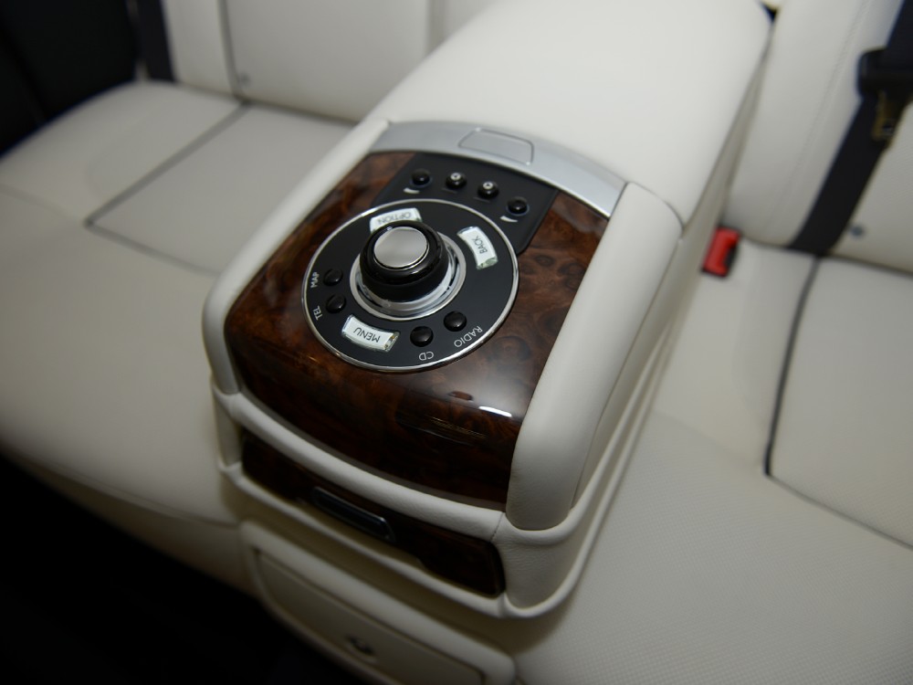 2013 Rolls-Royce Ghost Image 15