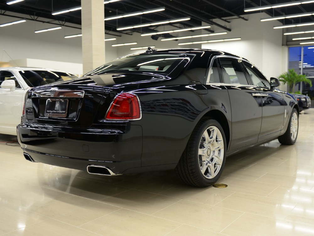 2013 Rolls-Royce Ghost Image 2