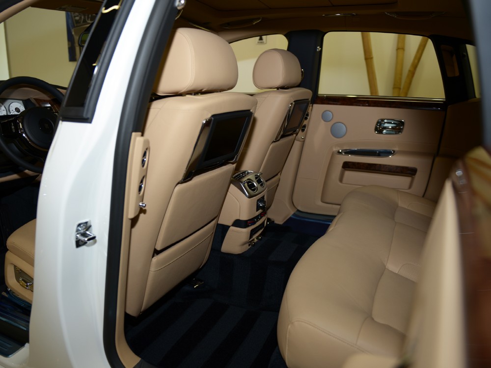 2013 Rolls-Royce Ghost Image 13