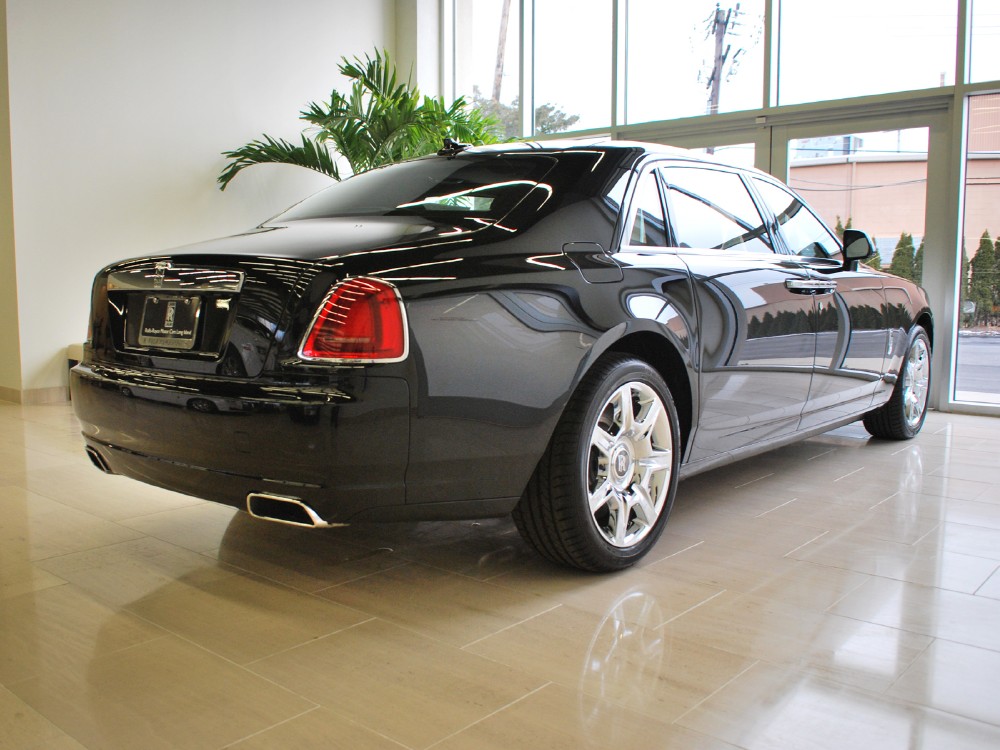 2013 Rolls-Royce Ghost EWB Image 2