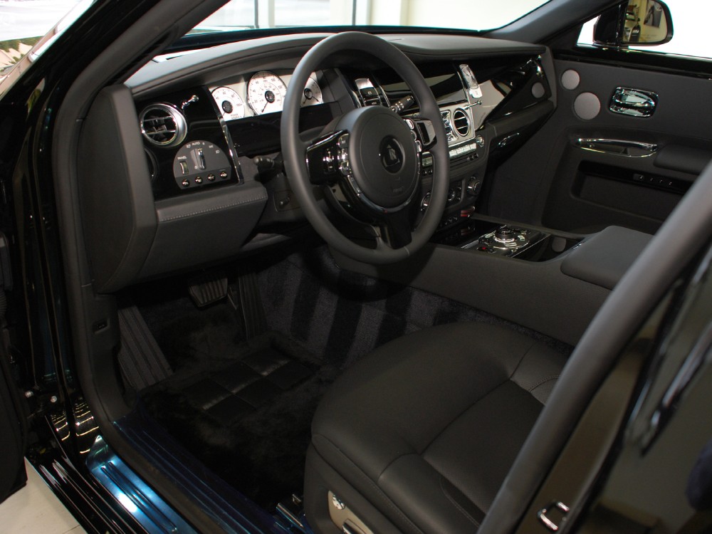 2013 Rolls-Royce Ghost EWB Image 3
