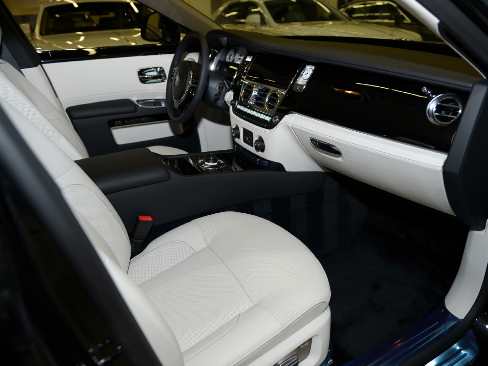 2013 Rolls-Royce Ghost EWB Image 11