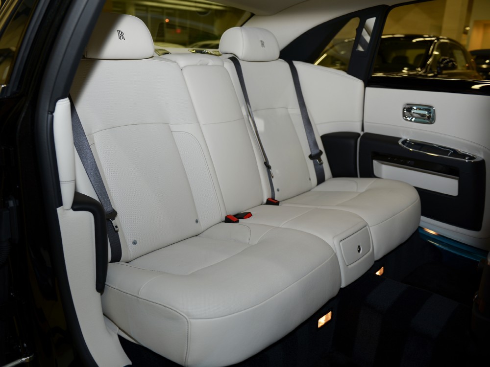 2013 Rolls-Royce Ghost EWB Image 16