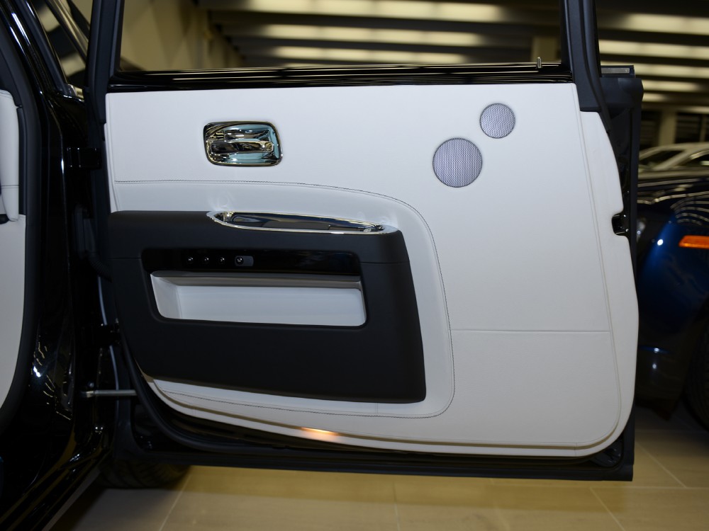 2013 Rolls-Royce Ghost EWB Image 19