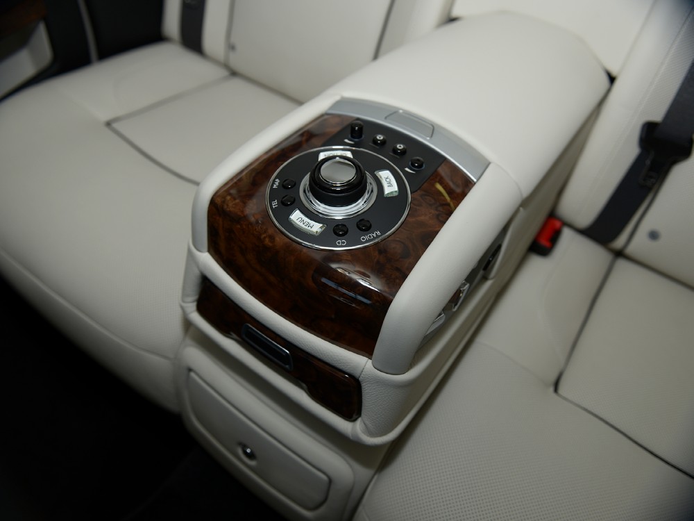 2013 Rolls-Royce Ghost EWB Image 15
