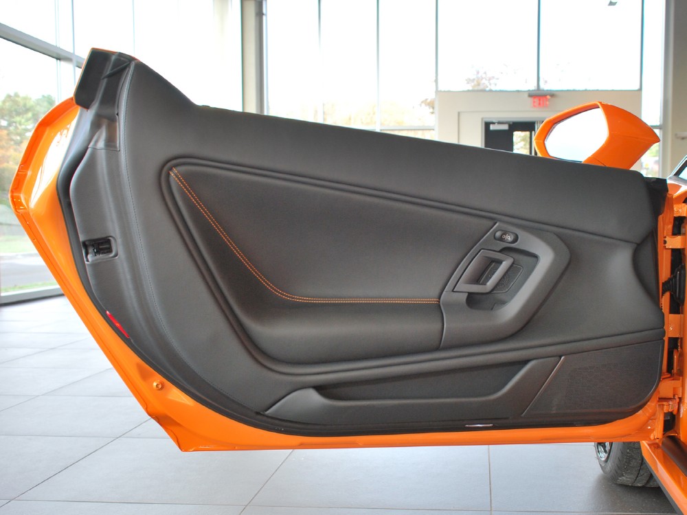 2013 Lamborghini Gallardo Image 24