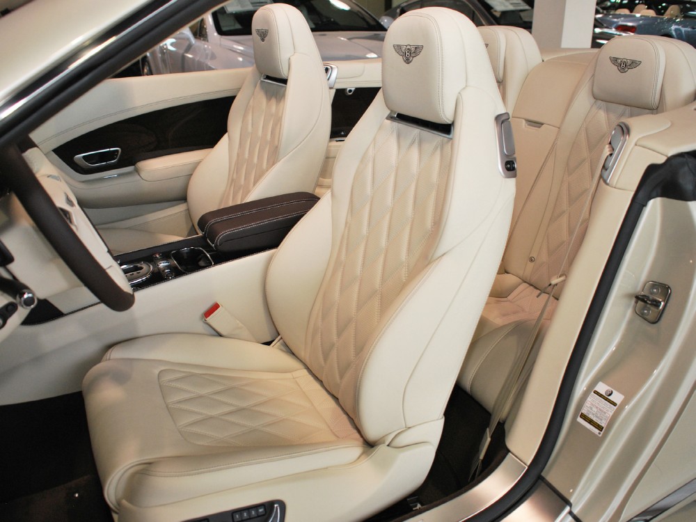 2013 Bentley Continental GT Convertible Image 19
