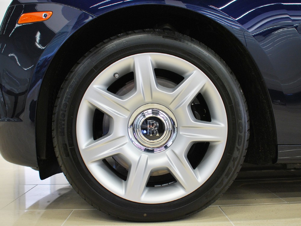 2012 Rolls-Royce Ghost EWB Image 4