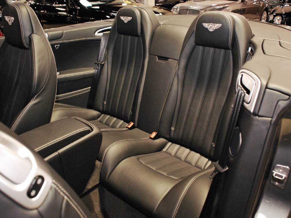 2013 Bentley Continental GT V8 Convertible Image 17