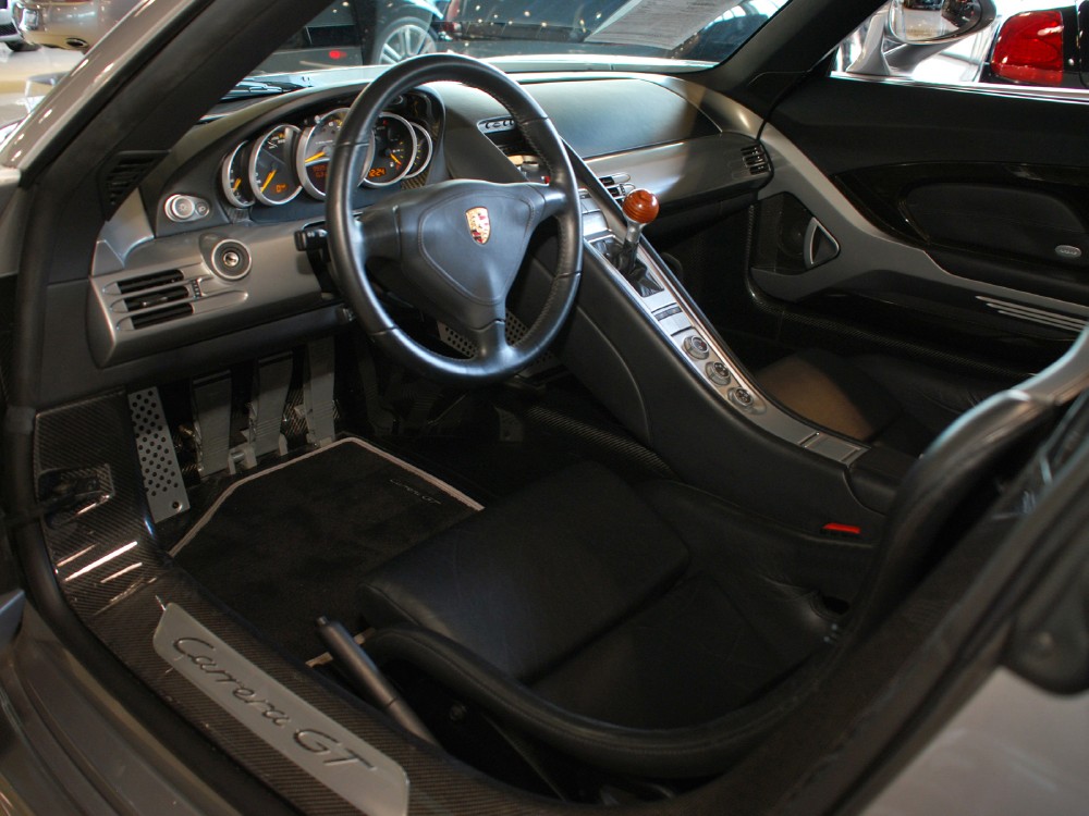 2005 Porsche Carrera GT Image 3