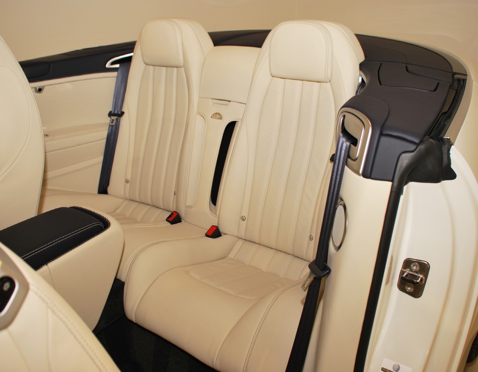 2013 Bentley Continental GT V8 Convertible Image 16