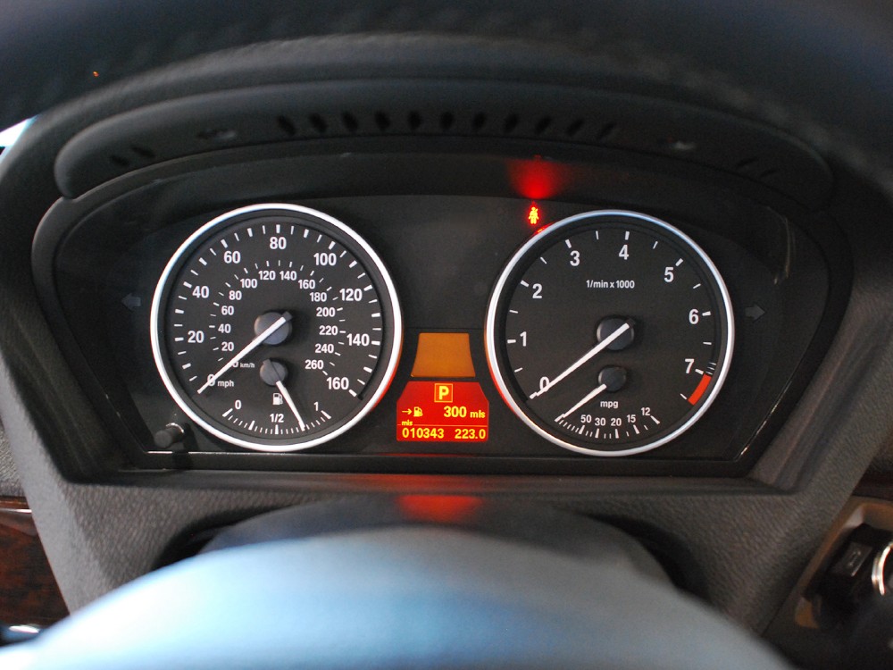 2011 BMW X5 Image 9