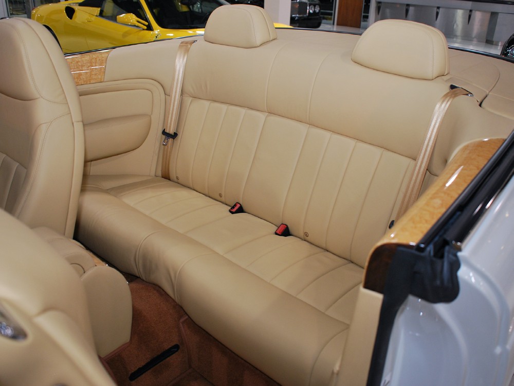 2008 Bentley Azure Image 17