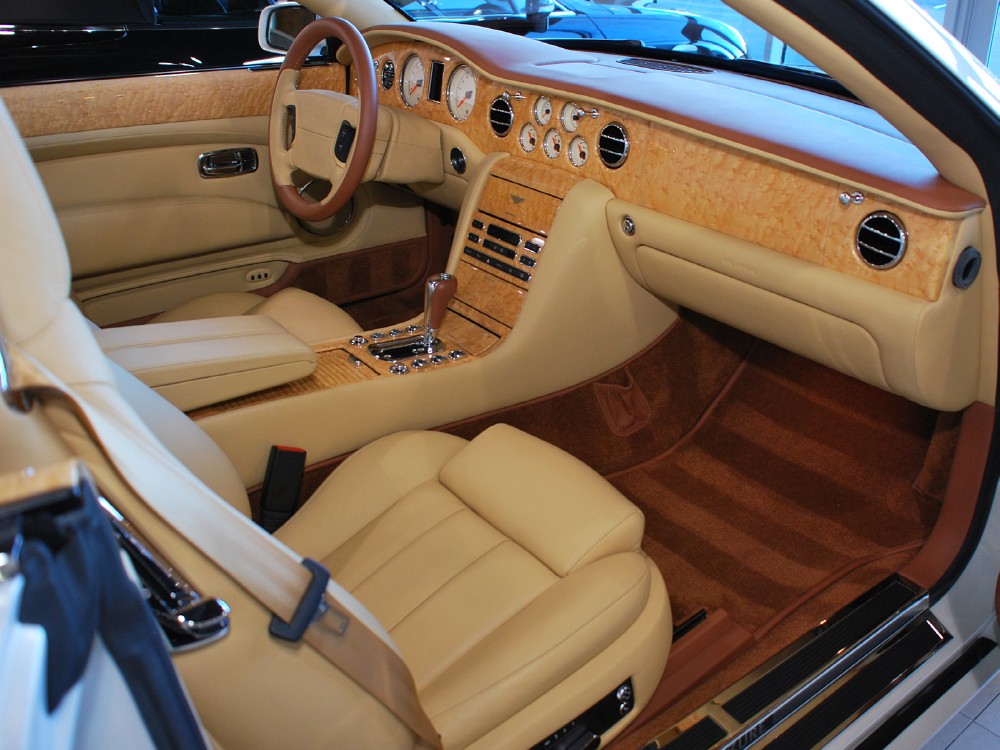 2008 Bentley Azure Image 18