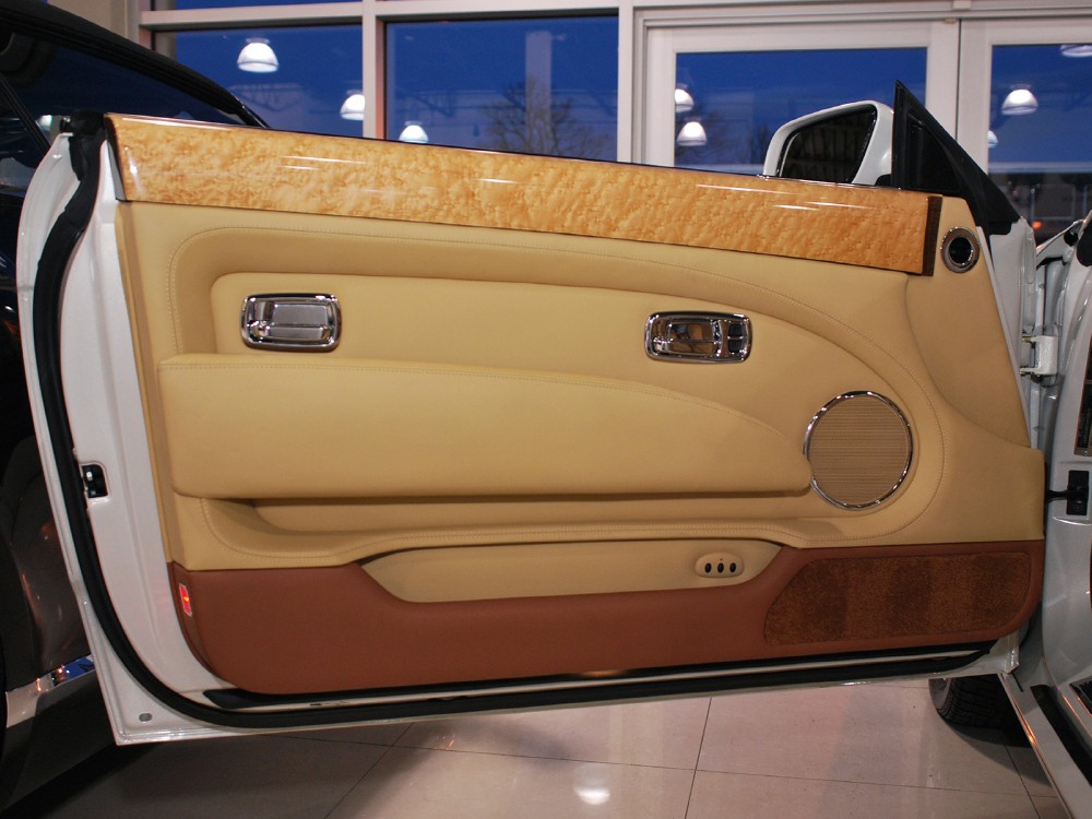 2008 Bentley Azure Image 19