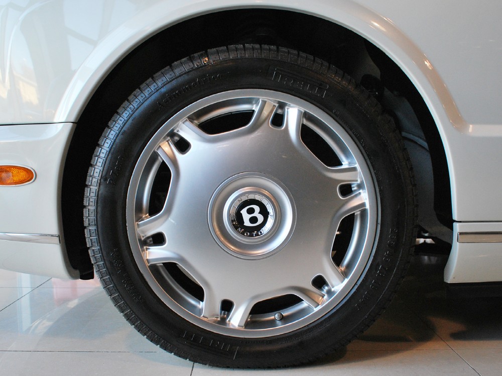 2008 Bentley Azure Image 4