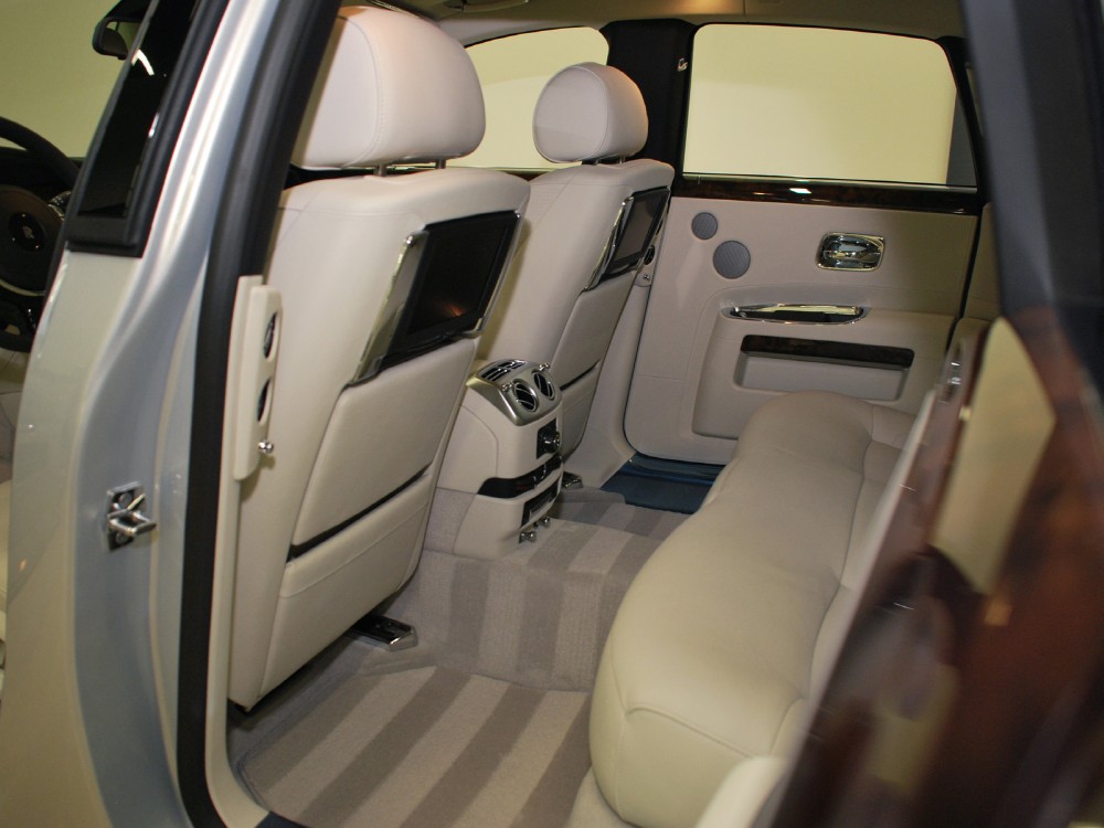 2013 Rolls-Royce Ghost Image 12