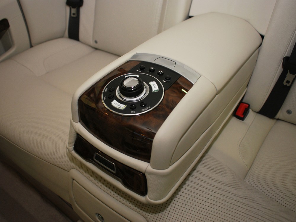 2013 Rolls-Royce Ghost Image 14