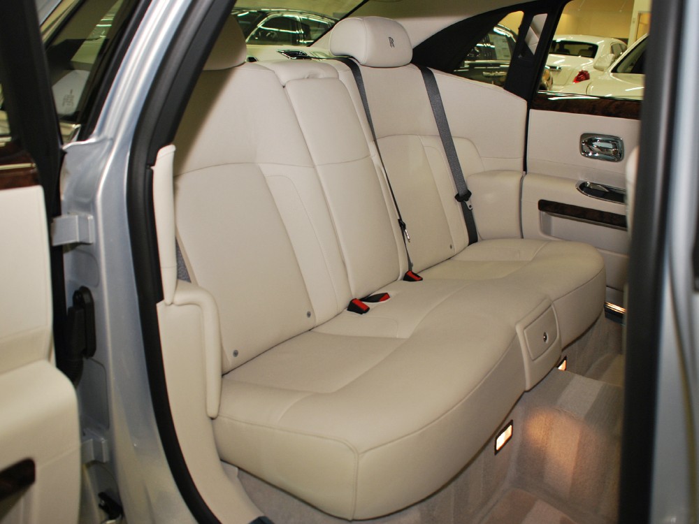 2013 Rolls-Royce Ghost Image 15