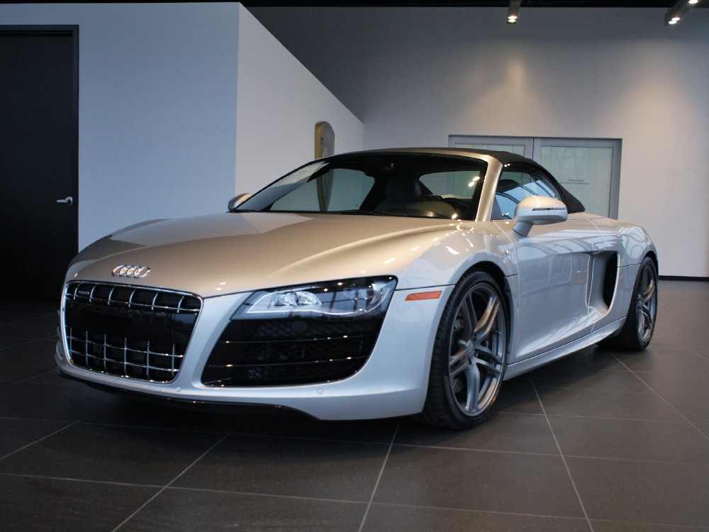 2011 Audi R8 Image 10