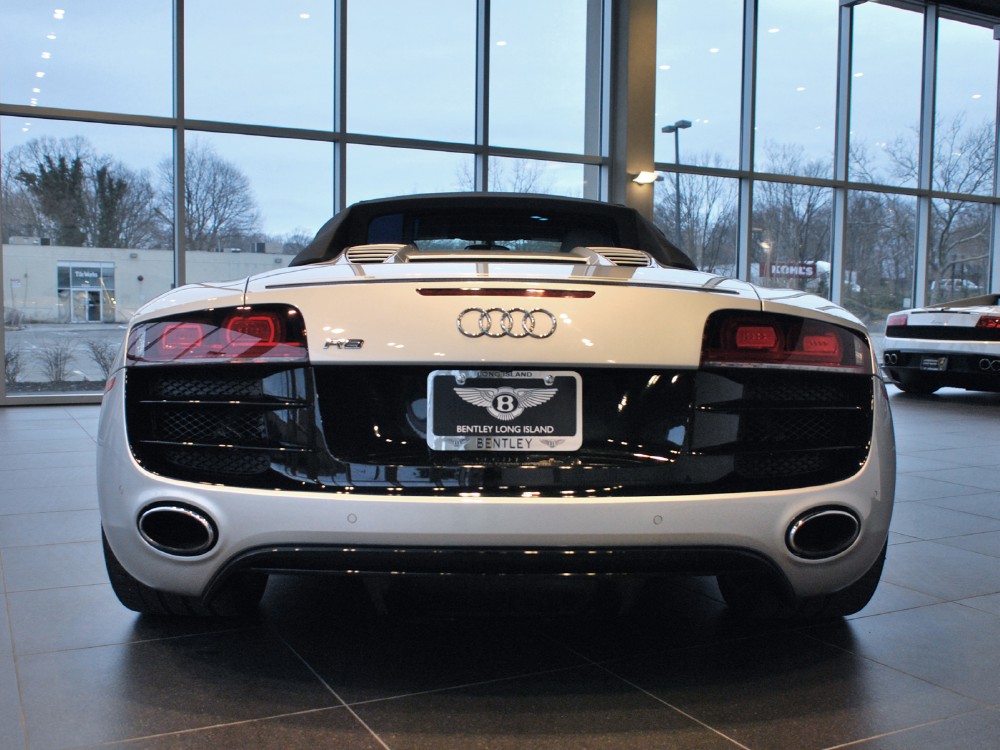 2011 Audi R8 Image 14
